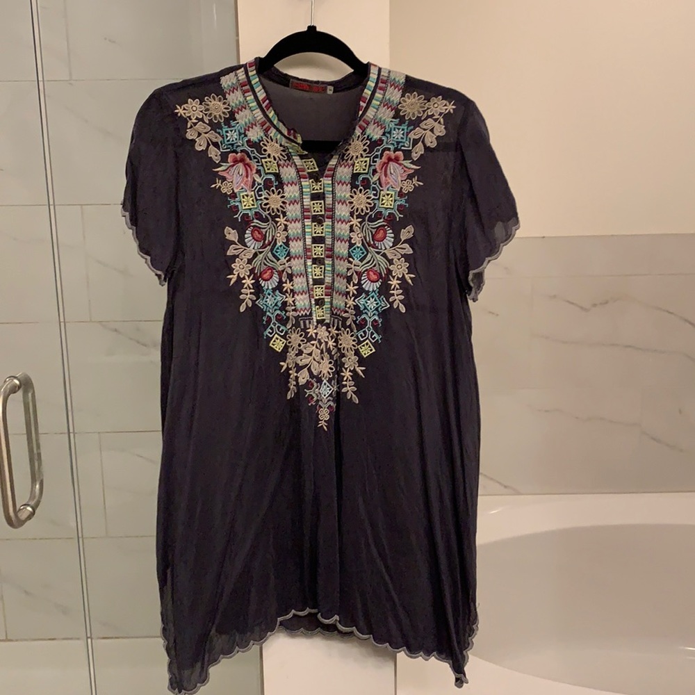 Lightly Used JOHNNY WAS Gray Livana Tunic Size (S)